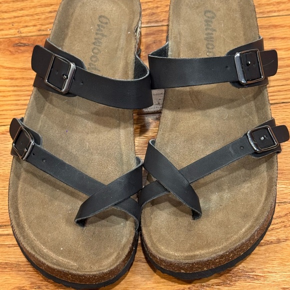 Outwoods Woman’s Sandals - Picture 4 of 7